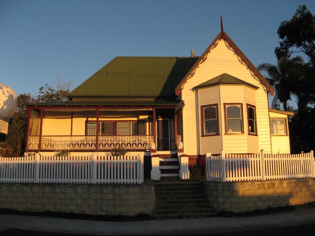Port Macquarie Backpackers Pansiyon Dış mekan fotoğraf